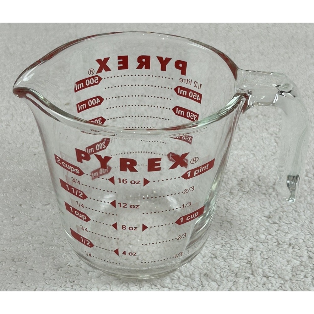 PYREX 2 Cup 1 Pint 16 Oz 500 ML glass Measuring 2 Cup Red Lettering USA **EUC**